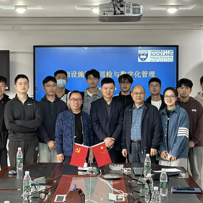 Yang visited a number of leading Chinese universities to strenghen international collaboration